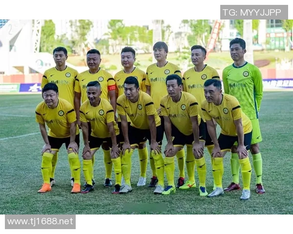 中国男足球明星风采大揭秘从球场到生活的精彩瞬间